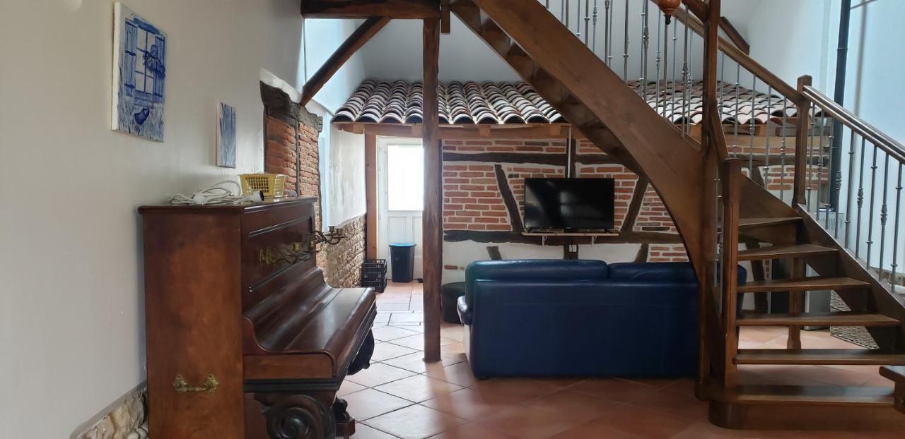 La Ferme Du Tilleul Foissiat Esterno foto